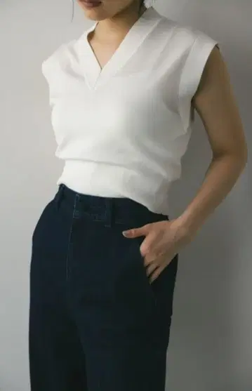 새상품 STYLEMIXER 숏 니트 베스트