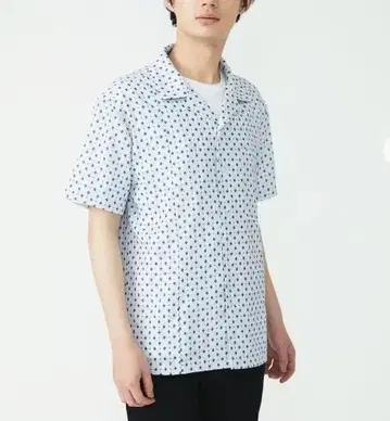 정가 12,100엔의 60% OFF 새상품 반팔 오픈 카라 셔츠 블루