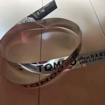 TOMOO Live at 일본 무도관 스티커 & 은색 테이프