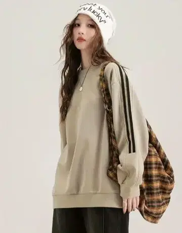 [ 새상품, 미사용 ] 카키 그레이 라운드넥 스트레이너