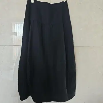 센소유니코 블랙 울 혼방 플레어 스커트