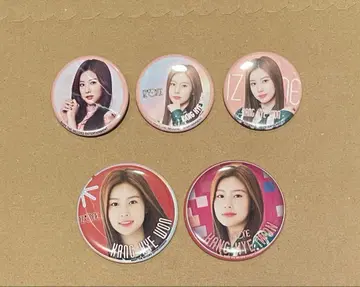 IZ*ONE 강혜원 캔뱃지 5개 세트
