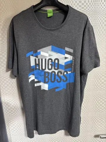휴고보스 반팔 T셔츠 X X L