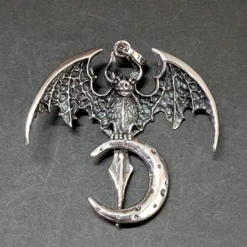 로얄오더 ROCK'N ROYAL LUNA BAT 펜던트