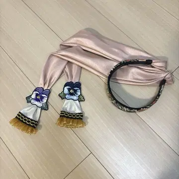 WiTCH WATCH 머리띠 핑크 x 화이트