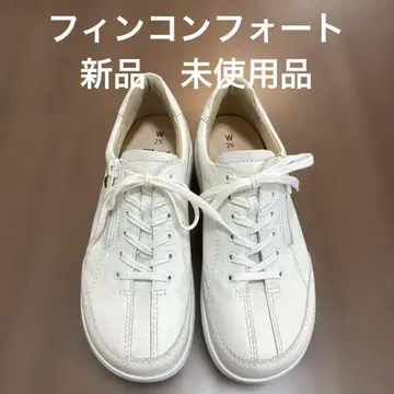새상품 핀 컴포트 스니커즈 2913 화이트 2.5(22.3cm)