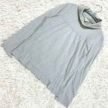 해시태그 아쉬 라이트 블루 터틀넥 긴팔 티셔츠 M 사이즈 보더 무늬