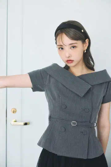 폴로 오프숄더 칼라 버튼 더블 자켓 그레이