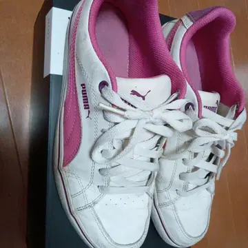 24.5cm PUMA 스니커즈 핑크 x 화이트