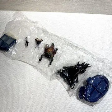 [ 미개봉 ] 보너스 부품 포함 검은 수염 피규어 로그 박스 마린포드 편