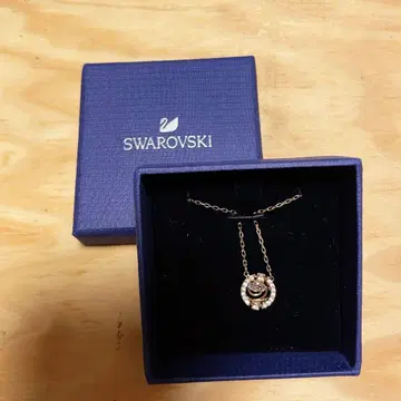 SWAROVSKI 스와로브스키 목걸이