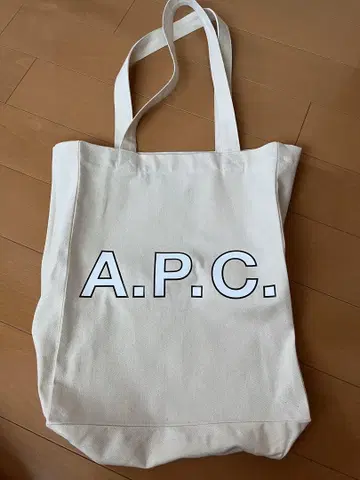 a.p.c 토트백