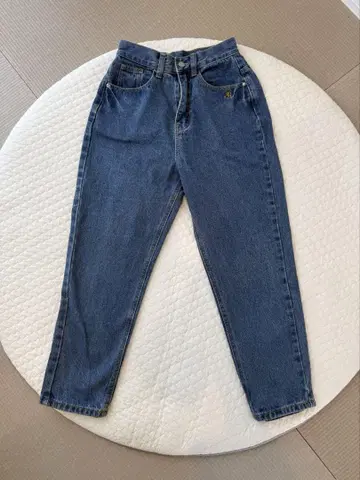 쥬메로 테이퍼드 데님 블루