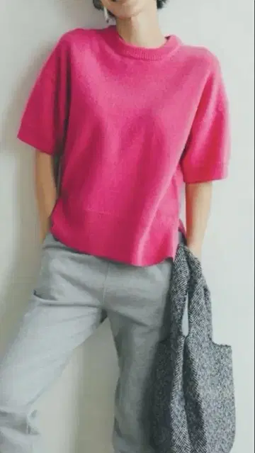 새상품급! 밀라 오웬 핑크 반팔 니트탑