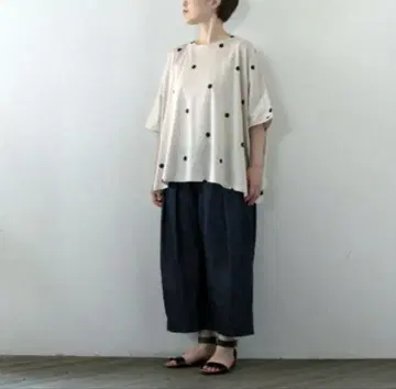 mizuiroind 코튼 도트 프린트 와이드 풀오버