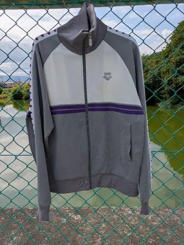 아레나 arena 저지 sizeL 구제 의류