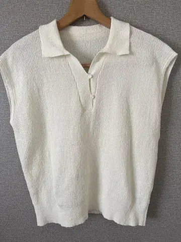 VIS 카라 부착 슬리브리스