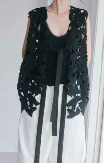 ZARA 크로셰 니트 베스트