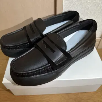 로퍼 블랙 통굽 유나이티드 애로우즈