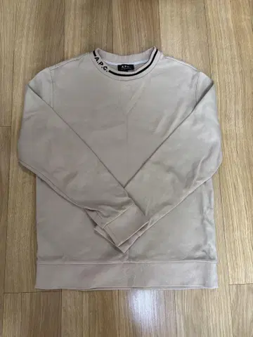 A.P.C 베이지 크루넥 맨투맨