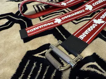 DSQUARED2 패치 스트랩 롱 벨트 (레드)