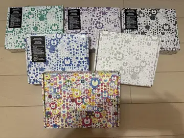 컬러풀한 캐릭터 CD 패키지