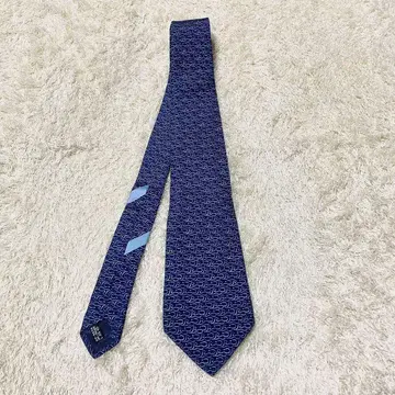 컨디션 최상 Salvatore ferragamo 넥타이 실크 100%
