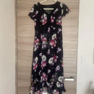 LAURA ASHLEY 플라워 프린트 원피스 사이즈 9