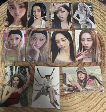 LESSERAFIM 르세라핌 윤진 트레이딩 카드 스티커 세트