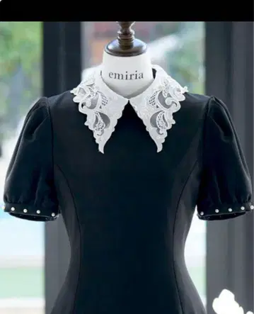 Antique lace 원피스 에밀리아 위즈