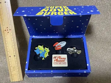 디즈니 스토어 핀 배지 세트 피자 플래닛 리틀 그린멘