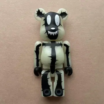 BE@RBRICK series 4 horror 낙뢰 축광