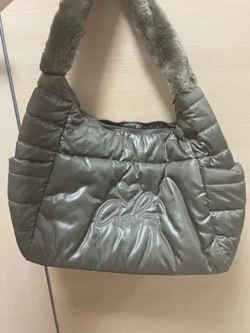 에네스베 퀼팅 퍼 백