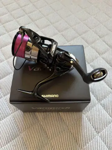 시마노 23 뱅퀴시 2500S 새상품급