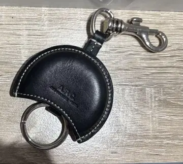 A.P.C. 키케이스