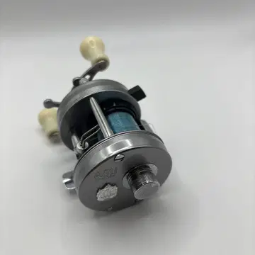 Vintage AbuGarcia Ambassadeur 2500CI 낚시릴