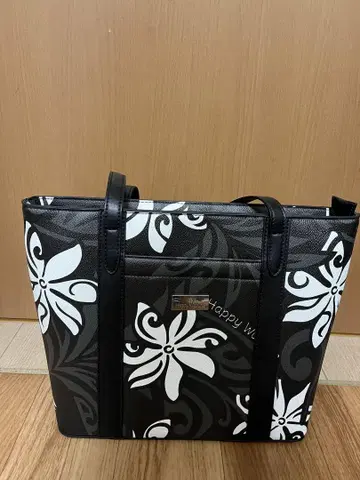 Happy Wahine 백