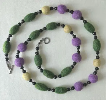 핀란드 핸드메이드 펠트 목걸이 미술관