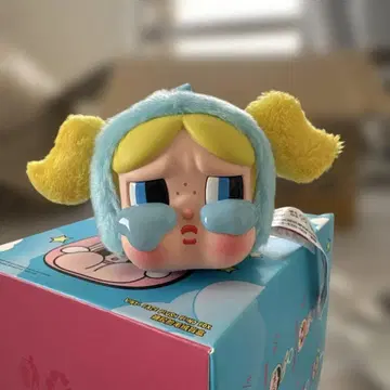 Pop Mart crying baby