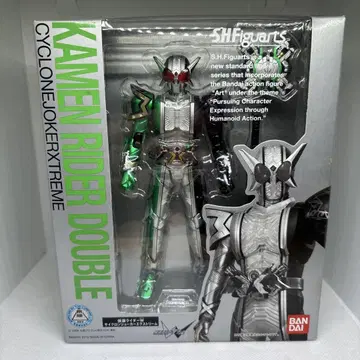 S.H.Figuarts 가면라이더 W 사이클론 조커 익스트림