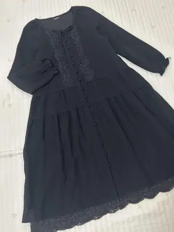 핑크하우스 울 모직 긴팔 원피스 이중지 레이스 호두 단추