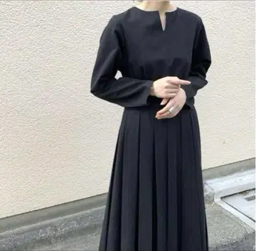 foufou THE DRESS #02 랑데부 빅 턱 원피스 블랙