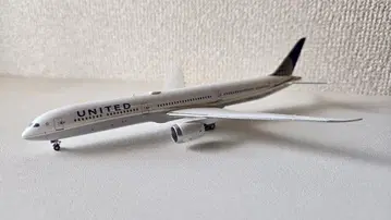 유나이티드 항공 B787-10 1/400 N17002 NG 모델