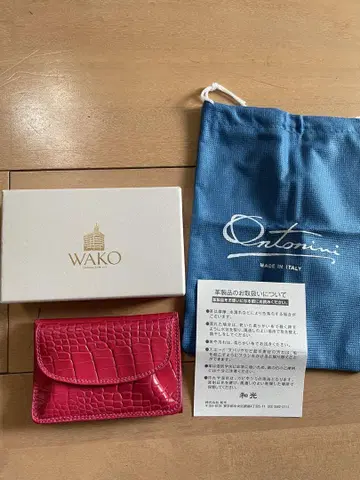 와코 3단 폴더형 지갑 크로커다일 패턴 핑크