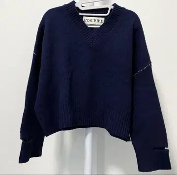 INSCRIRE 아인스크리 V넥 풀오버 울 니트