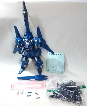 조립 완료 정크 건담 프라모델 MG 1/100 리젤 (대장기)