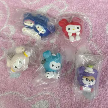 TWICE LOVELYS x SANRIO 마스코트 참 5개 세트