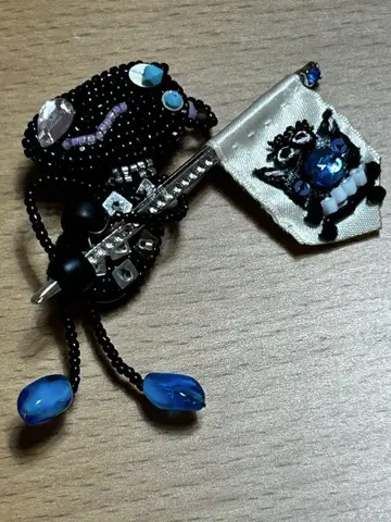 알베로베로 비즈 브로치