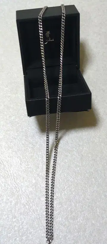 존 로렌스 설리번 목걸이