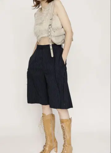 SLY CUTOUT MIDDLE 숏팬츠